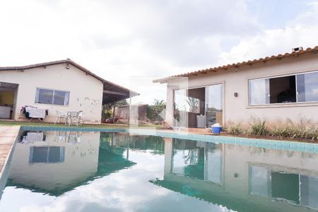 Casa de condomínio à venda com 800m², 5 quartos e 5 vagas Casa de condomínio à venda com 800m², 5 quartos e 5 vagasQuintal/ piscina