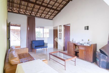 sala de casa de condomínio à venda com 5 quartos, 800m² em Ville Des Lacs, Nova Lima