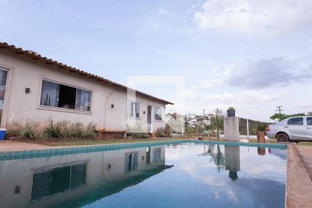 Casa de condomínio à venda com 800m², 5 quartos e 5 vagas Casa de condomínio à venda com 800m², 5 quartos e 5 vagasQuintal/ piscina