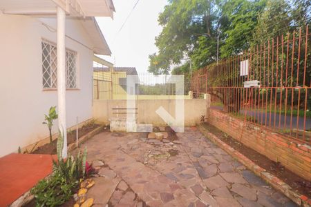 Casa à venda com 300m², 2 quartos e 4 vagas Casa à venda com 300m², 2 quartos e 4 vagasPátio