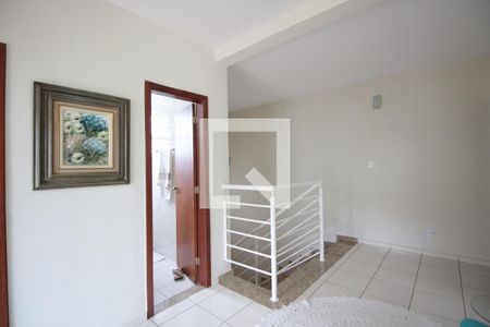 Casa à venda com 320m², 3 quartos e 4 vagasHall dos Quartos