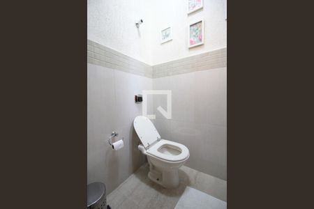 Casa à venda com 320m², 3 quartos e 4 vagasLavabo da Sala