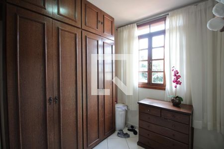 Casa à venda com 320m², 3 quartos e 4 vagasQuarto 2