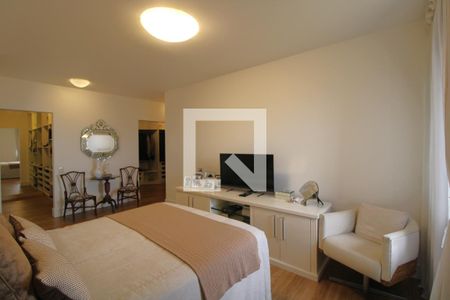 Apartamento à venda com 411m², 4 quartos e 3 vagasSuíte 4