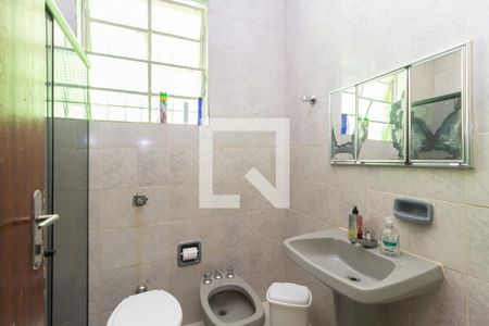 Banheiro de casa à venda com 3 quartos, 142m² em Floresta, Belo Horizonte