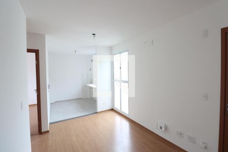 Sala de apartamento para alugar com 2 quartos, 60m² em Vila Lage, São Gonçalo