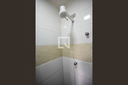 Casa para alugar com 200m², 4 quartos e 3 vagasChuveiro do banheiro 2