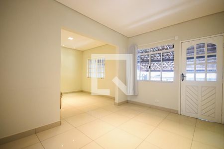 Sala de casa para alugar com 4 quartos, 200m² em Jardim Monte Alegre, Taboão da Serra