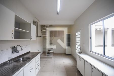 Casa para alugar com 200m², 4 quartos e 3 vagasCozinha