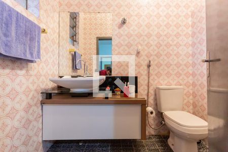 Casa à venda com 360m², 4 quartos e 1 vagaBanheiro