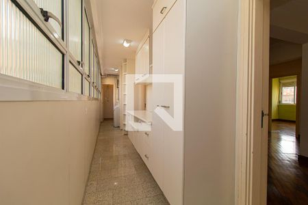 Apartamento à venda com 306m², 4 quartos e 3 vagas Apartamento à venda com 306m², 4 quartos e 3 vagasÁrea de Serviço