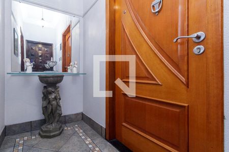 Apartamento à venda com 116m², 3 quartos e sem vagaHall de Elevador