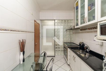 Apartamento à venda com 116m², 3 quartos e sem vagaCozinha