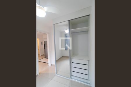 Apartamento para alugar com 40m², 2 quartos e 1 vaga Apartamento para alugar com 40m², 2 quartos e 1 vagaQuarto 02 - Armário