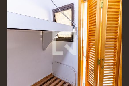 Apartamento para alugar com 170m², 3 quartos e 3 vagas Apartamento para alugar com 170m², 3 quartos e 3 vagasQuarto de Serviço