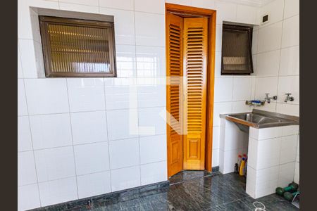 Apartamento para alugar com 170m², 3 quartos e 3 vagas Apartamento para alugar com 170m², 3 quartos e 3 vagasÁrea de Serviço