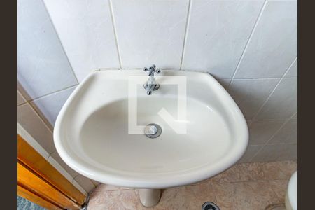 Apartamento para alugar com 170m², 3 quartos e 3 vagas Apartamento para alugar com 170m², 3 quartos e 3 vagasBanheiro de serviço