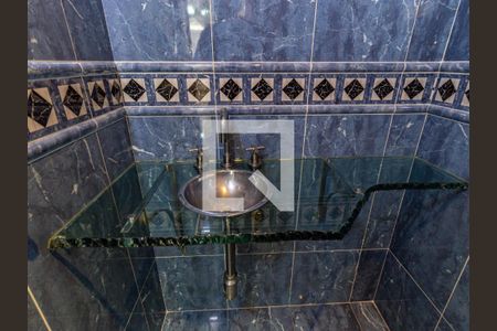 Apartamento para alugar com 170m², 3 quartos e 3 vagas Apartamento para alugar com 170m², 3 quartos e 3 vagasLavabo