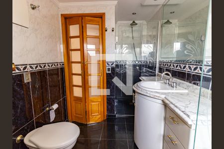 Apartamento para alugar com 170m², 3 quartos e 3 vagas Apartamento para alugar com 170m², 3 quartos e 3 vagasBanheiro da Suíte 1