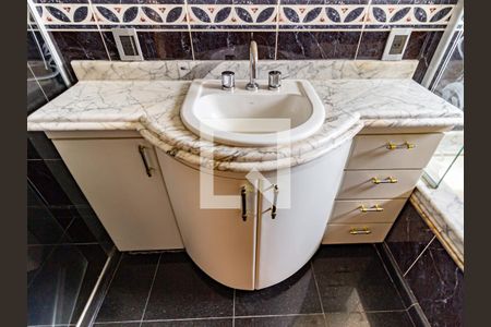 Apartamento para alugar com 170m², 3 quartos e 3 vagas Apartamento para alugar com 170m², 3 quartos e 3 vagasBanheiro da Suíte 1