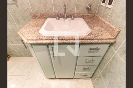 Apartamento para alugar com 170m², 3 quartos e 3 vagas Apartamento para alugar com 170m², 3 quartos e 3 vagasBanheiro