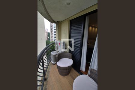 Apartamento à venda com 158m², 2 quartos e 3 vagasVaranda da Suíte 2