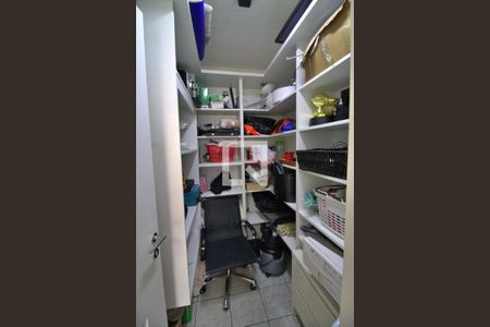 Apartamento à venda com 158m², 2 quartos e 3 vagasQuarto de Serviço