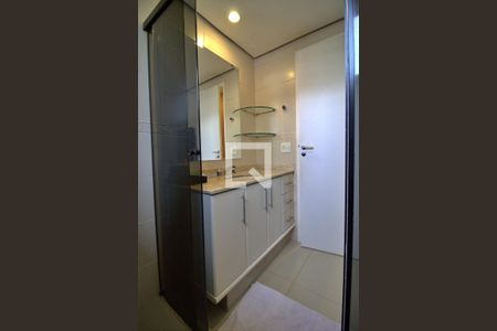 Apartamento à venda com 158m², 2 quartos e 3 vagasBanheiro da Suíte 2