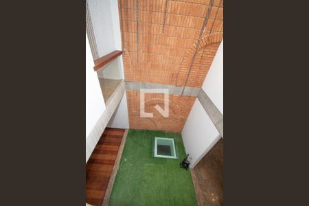 Detalhe de casa para alugar com 5 quartos, 350m² em Jardim Avelino, São Paulo