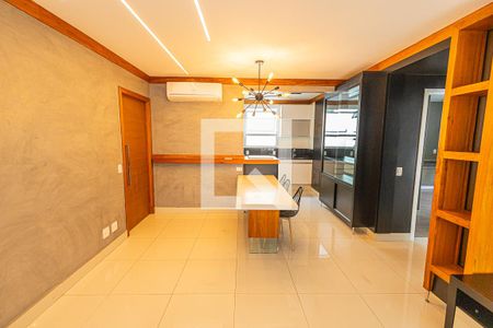 Apartamento para alugar com 68m², 2 quartos e 2 vagasSala