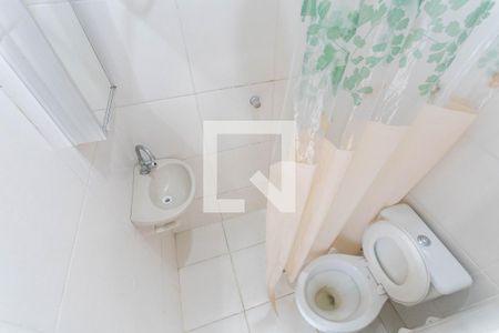 Banheiro de kitnet/studio para alugar com 0 quarto, 32m² em Centro, Rio de Janeiro