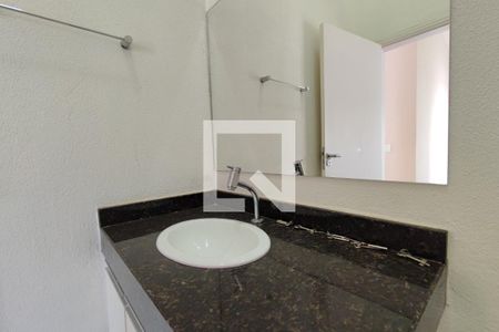 Casa de condomínio à venda com 188m², 3 quartos e 4 vagasLavabo