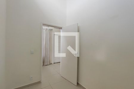 Casa de condomínio à venda com 188m², 3 quartos e 4 vagasEscritório 