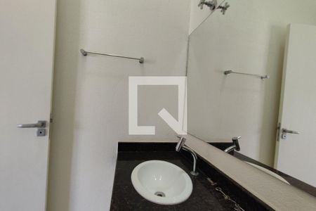 Casa de condomínio à venda com 188m², 3 quartos e 4 vagasLavabo