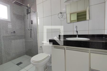 Casa de condomínio à venda com 188m², 3 quartos e 4 vagasBanheiro Suíte 