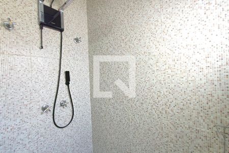 Casa de condomínio à venda com 188m², 3 quartos e 4 vagasBanheiro Suíte 2