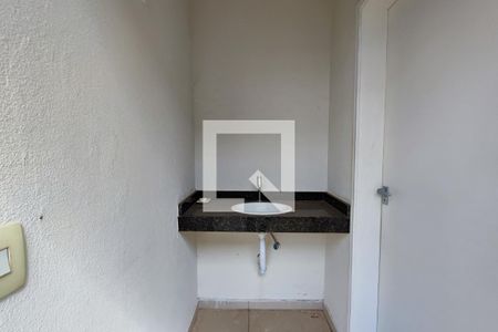 Casa de condomínio à venda com 188m², 3 quartos e 4 vagasLavabo 