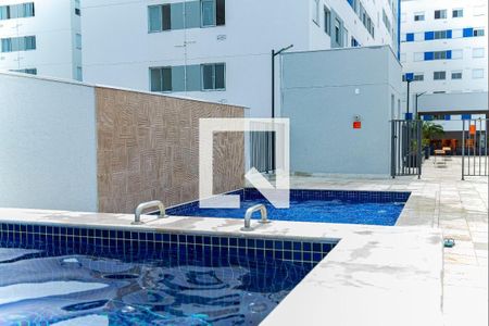 Apartamento à venda com 34m², 2 quartos e sem vagaÁrea comum - Piscina