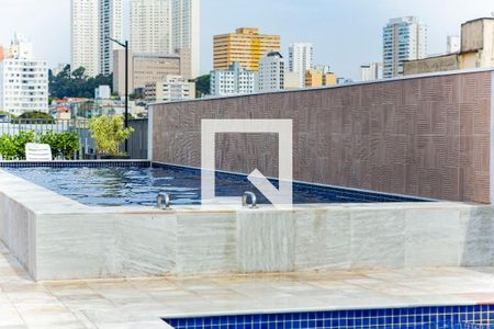 Apartamento à venda com 34m², 2 quartos e sem vagaÁrea comum - Piscina