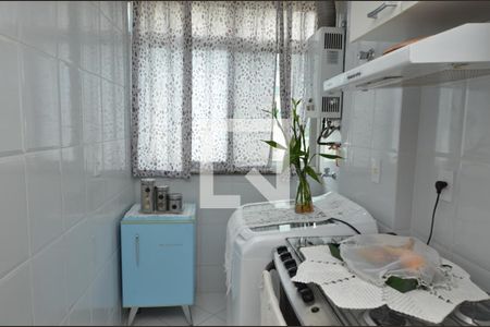 Apartamento à venda com 72m², 2 quartos e 3 vagas Apartamento à venda com 72m², 2 quartos e 3 vagasCozinha e Área de Serviço