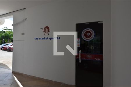 Apartamento à venda com 72m², 2 quartos e 3 vagas Apartamento à venda com 72m², 2 quartos e 3 vagasÁrea comum - mercado