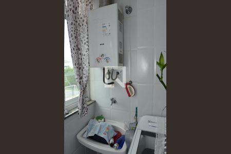 Apartamento à venda com 72m², 2 quartos e 3 vagas Apartamento à venda com 72m², 2 quartos e 3 vagasCozinha e Área de Serviço