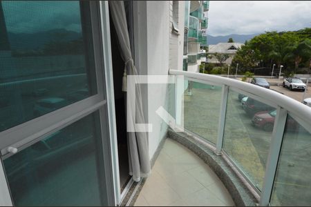 Apartamento à venda com 72m², 2 quartos e 3 vagas Apartamento à venda com 72m², 2 quartos e 3 vagasVaranda da Suíte