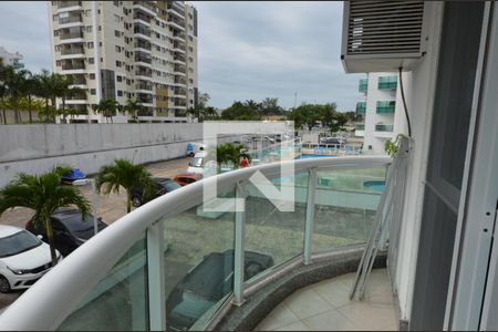 Apartamento à venda com 72m², 2 quartos e 3 vagas Apartamento à venda com 72m², 2 quartos e 3 vagasVaranda da Suíte