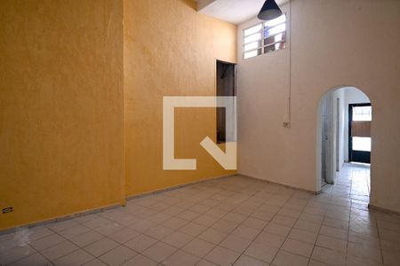 Quarto/Sala de casa para alugar com 1 quarto, 39m² em Vila Nair, São Paulo