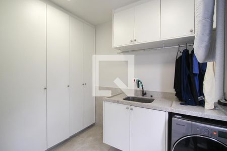 Apartamento à venda com 110m², 2 quartos e 1 vaga Apartamento à venda com 110m², 2 quartos e 1 vagaÁrea de Serviço