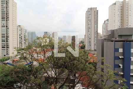 Vista de apartamento à venda com 2 quartos, 110m² em Vila Olímpia, São Paulo