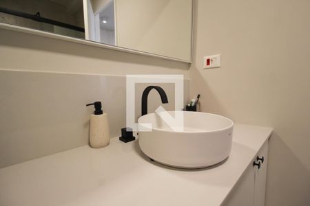 Apartamento à venda com 110m², 2 quartos e 1 vaga Apartamento à venda com 110m², 2 quartos e 1 vagaBanheiro