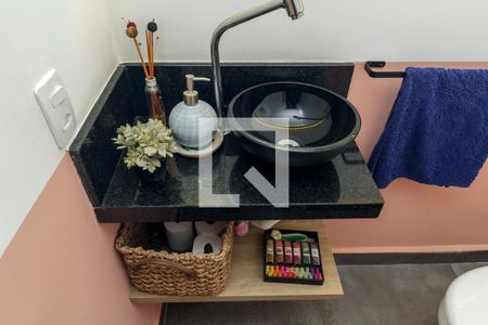 Apartamento à venda com 78m², 2 quartos e sem vagaBanheiro 3 - Lavabo