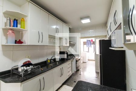 Apartamento à venda com 220m², 4 quartos e 4 vagasCozinha